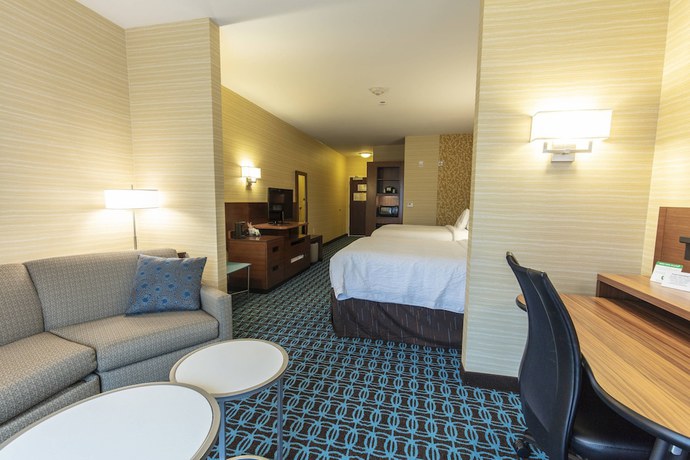 Imagen de la habitación del Hotel Fairfield Inn and Suites By Marriott Atlanta Woodstock. Foto 12
