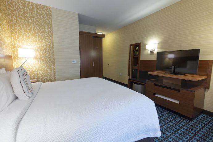 Imagen de la habitación del Hotel Fairfield Inn and Suites By Marriott Atlanta Woodstock. Foto 13