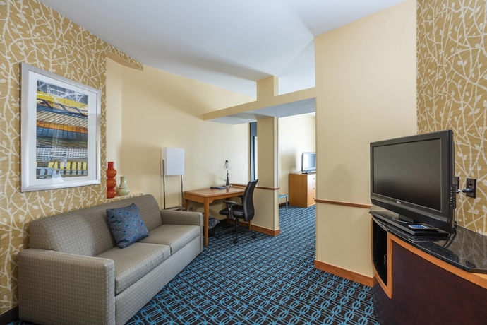 Imagen de la habitación del Hotel Fairfield Inn and Suites By Marriott Auburn Opelika. Foto 13