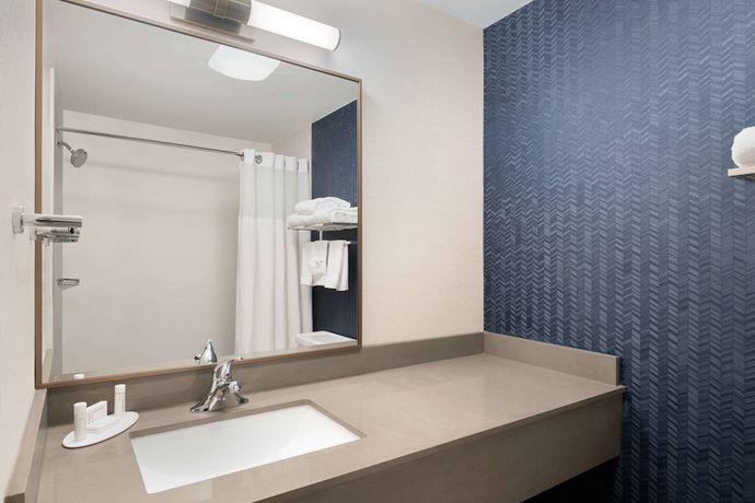 Imagen de la habitación del Hotel Fairfield Inn and Suites By Marriott Austin South. Foto 12