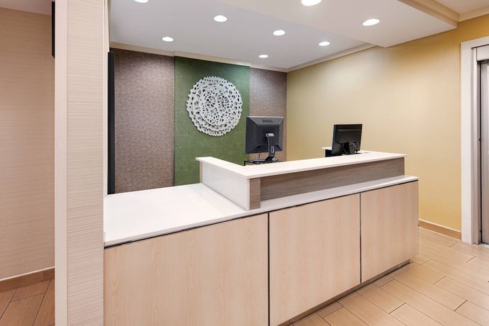 Imagen de los interiores del Hotel Fairfield Inn and Suites By Marriott Austin-university Area. Foto 17