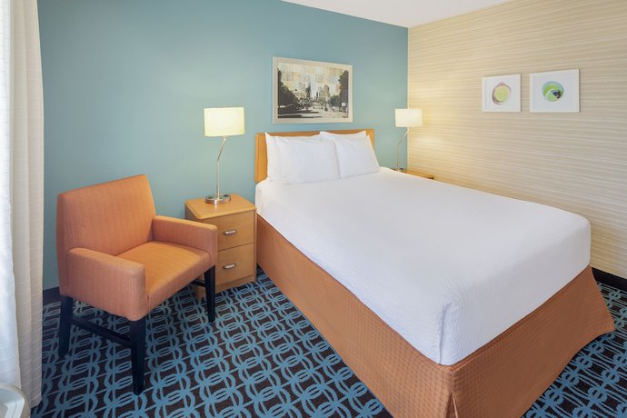 Imagen de la habitación del Hotel Fairfield Inn and Suites By Marriott Austin-university Area. Foto 11