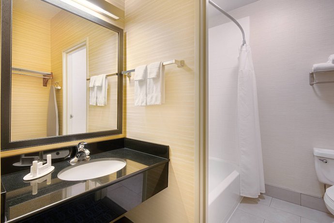 Imagen de la habitación del Hotel Fairfield Inn and Suites By Marriott Austin-university Area. Foto 14