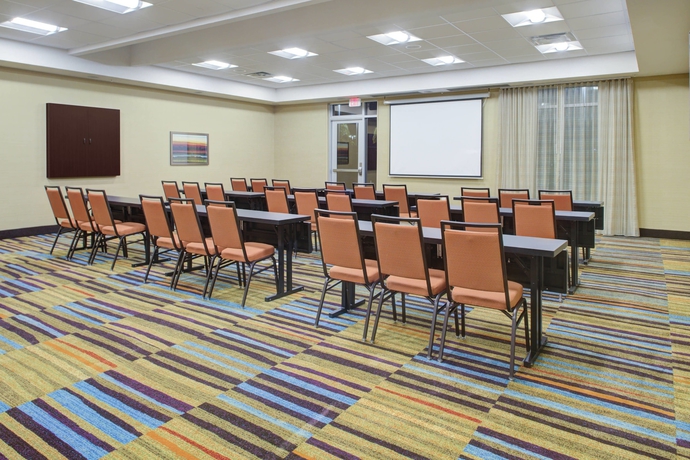 Imagen de los interiores del Hotel Fairfield Inn and Suites By Marriott Bakersfield North/airport. Foto 18