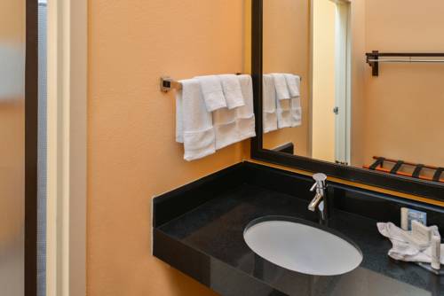 Imagen de la habitación del Hotel Fairfield Inn and Suites By Marriott Beaumont. Foto 4