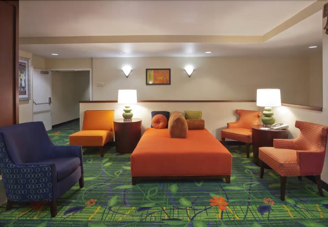 Imagen de los interiores del Hotel Fairfield Inn and Suites By Marriott Beaverton. Foto 11