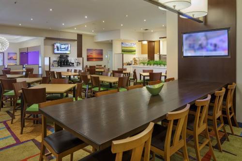 Imagen general del Hotel Fairfield Inn and Suites By Marriott Belleville. Foto 13