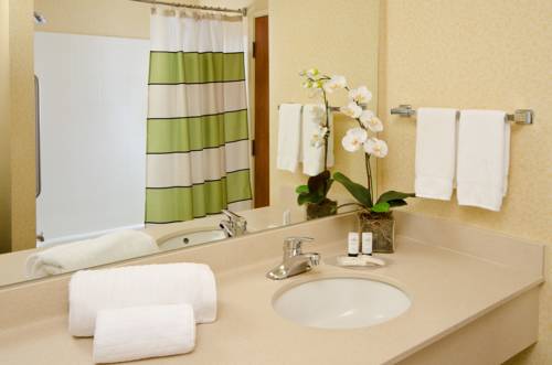 Imagen de la habitación del Hotel Fairfield Inn and Suites By Marriott Bend Downtown. Foto 9