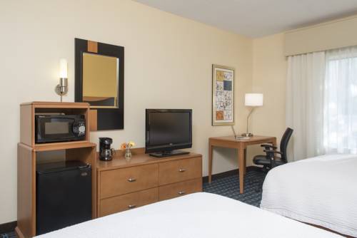 Imagen de la habitación del Hotel Fairfield Inn and Suites By Marriott Bloomington, Bloomington. Foto 4