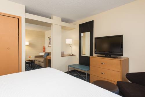 Imagen de la habitación del Hotel Fairfield Inn and Suites By Marriott Bloomington, Bloomington. Foto 8