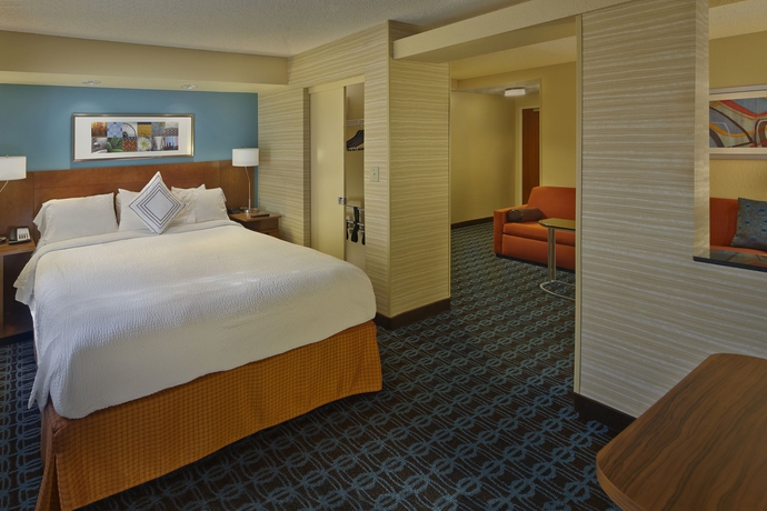 Imagen de la habitación del Hotel Fairfield Inn and Suites By Marriott Boca Raton. Foto 10