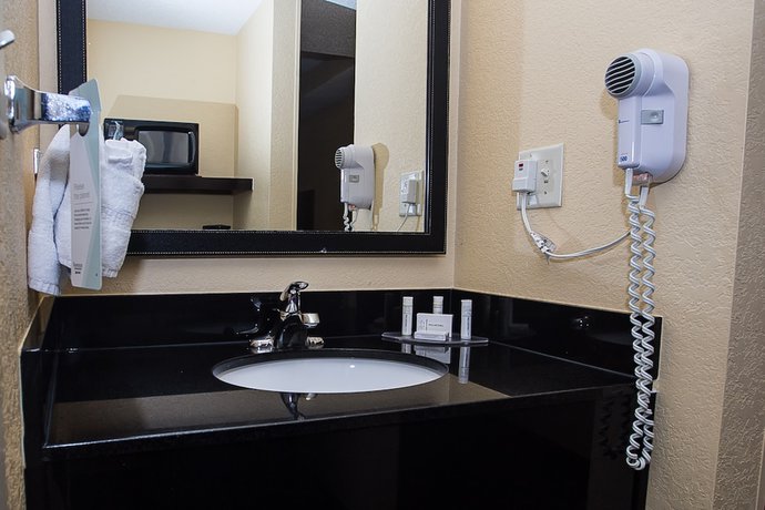 Imagen de la habitación del Hotel Fairfield Inn and Suites By Marriott Boston Milford. Foto 13