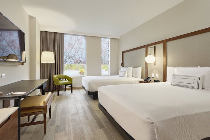 Imagen de la habitación del Hotel Fairfield Inn and Suites By Marriott Cancun Airport. Foto 5