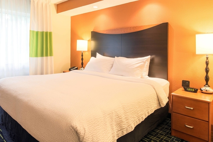 Imagen de la habitación del Hotel Fairfield Inn and Suites By Marriott Canton, North Canton. Foto 6