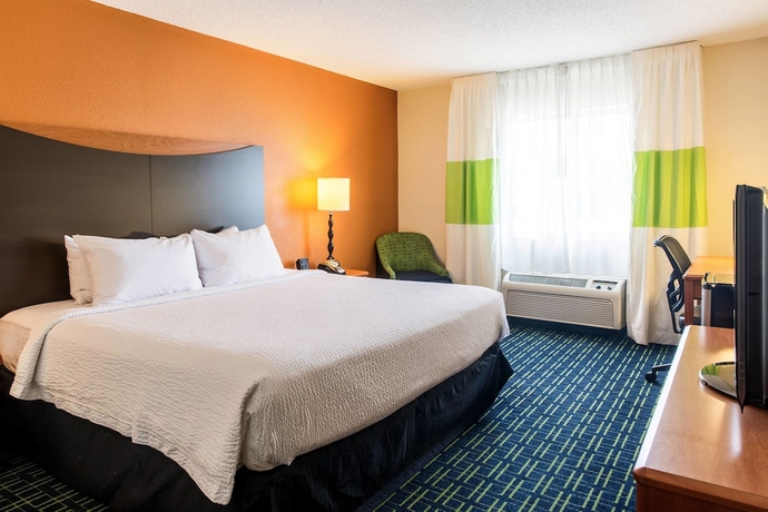Imagen de la habitación del Hotel Fairfield Inn and Suites By Marriott Canton, North Canton. Foto 9