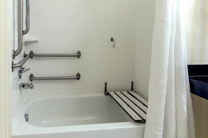 Imagen de la habitación del Hotel Fairfield Inn and Suites By Marriott Canton, North Canton. Foto 10