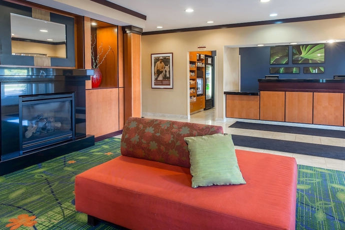 Imagen de los interiores del Hotel Fairfield Inn and Suites By Marriott Canton, North Canton. Foto 14