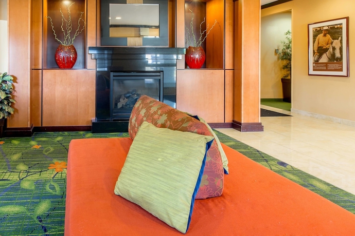 Imagen de los interiores del Hotel Fairfield Inn and Suites By Marriott Canton, North Canton. Foto 15