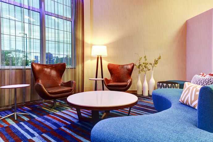Imagen de los interiores del Hotel Fairfield Inn and Suites By Marriott Cape Cod Hyannis. Foto 17