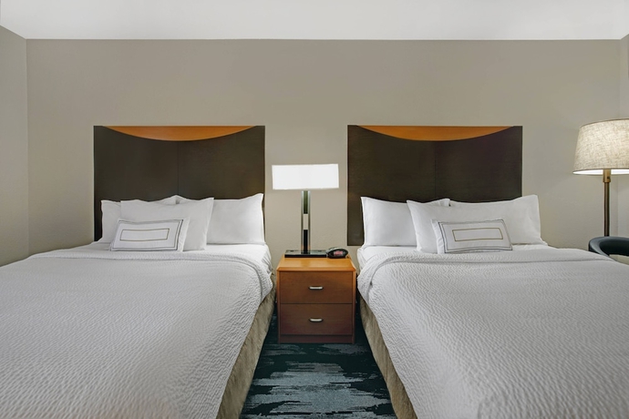 Imagen de la habitación del Hotel Fairfield Inn and Suites By Marriott Carlsbad. Foto 4