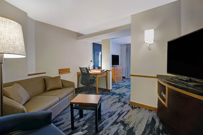 Imagen de la habitación del Hotel Fairfield Inn and Suites By Marriott Carlsbad. Foto 8