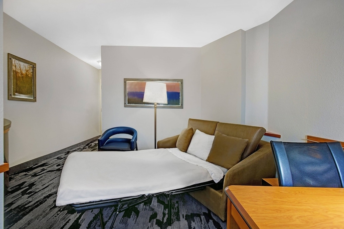 Imagen de la habitación del Hotel Fairfield Inn and Suites By Marriott Carlsbad. Foto 9