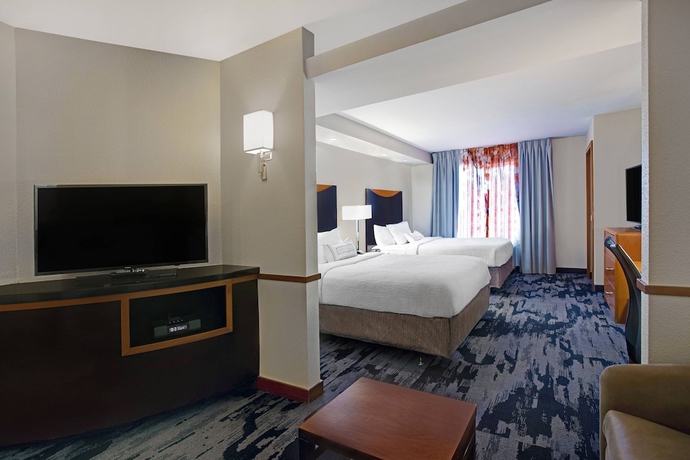 Imagen de la habitación del Hotel Fairfield Inn and Suites By Marriott Carlsbad. Foto 10