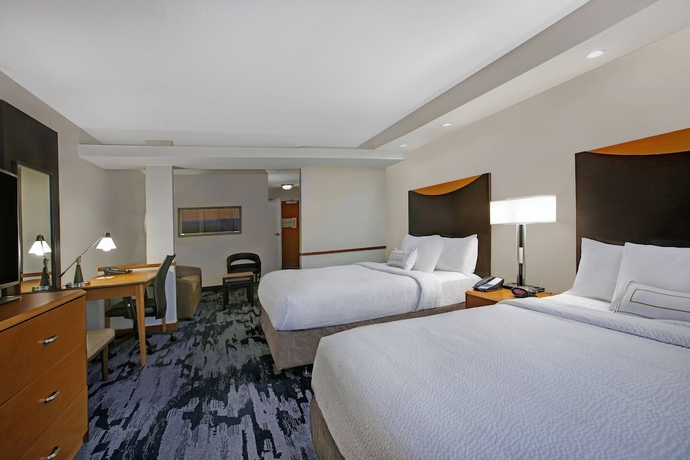Imagen de la habitación del Hotel Fairfield Inn and Suites By Marriott Carlsbad. Foto 11