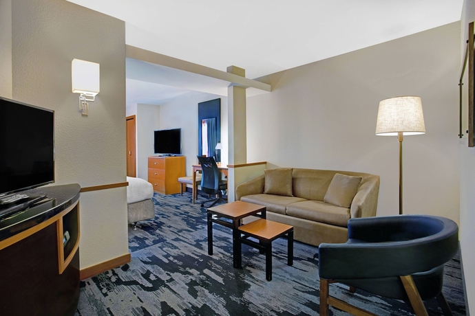 Imagen de la habitación del Hotel Fairfield Inn and Suites By Marriott Carlsbad. Foto 12