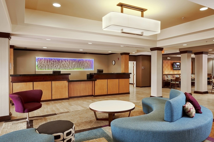 Imagen de los interiores del Hotel Fairfield Inn and Suites By Marriott Cartersville. Foto 19