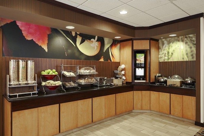 Imagen del bar/restaurante del Hotel Fairfield Inn and Suites By Marriott Cartersville. Foto 5