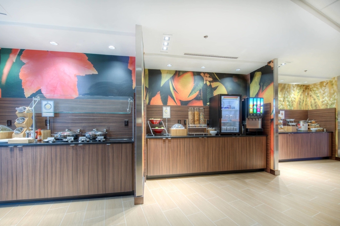 Imagen del bar/restaurante del Hotel Fairfield Inn and Suites By Marriott Charlotte Airport. Foto 7
