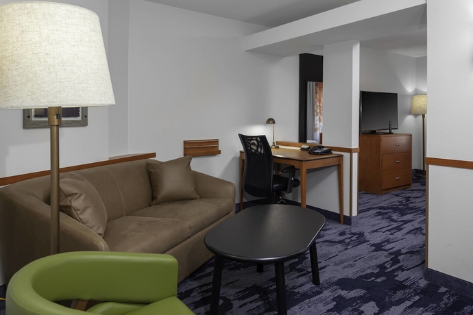 Imagen de la habitación del Hotel Fairfield Inn and Suites By Marriott Charlotte Matthews. Foto 7