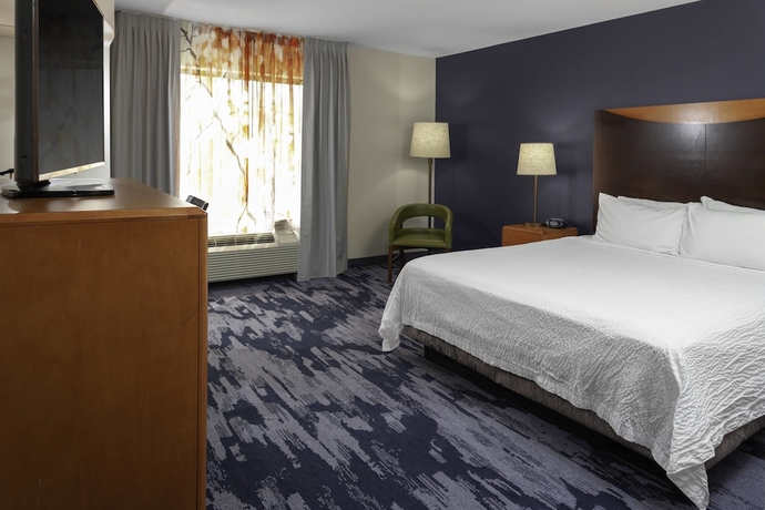 Imagen de la habitación del Hotel Fairfield Inn and Suites By Marriott Charlotte Matthews. Foto 9