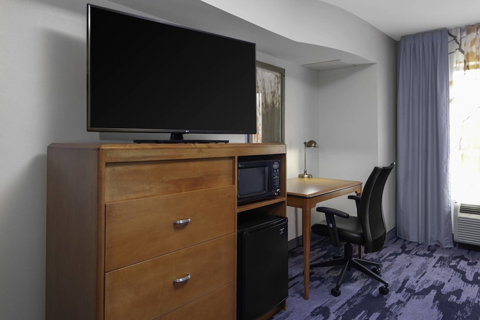 Imagen de la habitación del Hotel Fairfield Inn and Suites By Marriott Charlotte Matthews. Foto 15