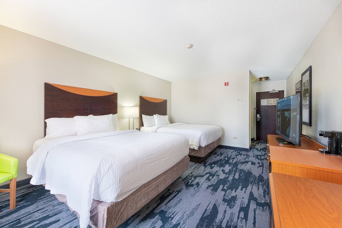 Imagen de la habitación del Hotel Fairfield Inn and Suites By Marriott Chicago Naperville. Foto 8