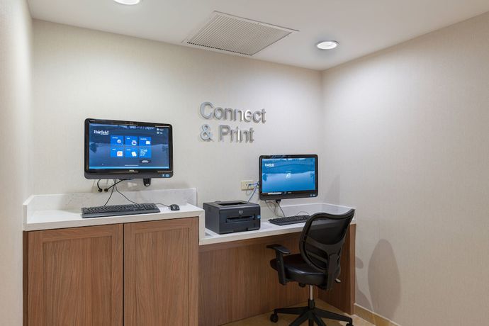 Imagen de los interiores del Hotel Fairfield Inn and Suites By Marriott Chicago Naperville. Foto 17