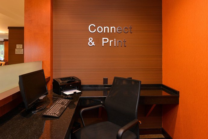 Imagen de los interiores del Hotel Fairfield Inn and Suites By Marriott Cleveland Avon. Foto 12