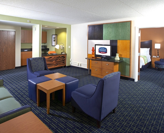 Imagen de la habitación del Hotel Fairfield Inn and Suites By Marriott Cleveland Beachwood. Foto 8