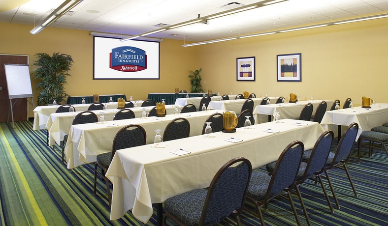 Imagen de los interiores del Hotel Fairfield Inn and Suites By Marriott Cleveland Beachwood. Foto 14