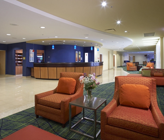Imagen de los interiores del Hotel Fairfield Inn and Suites By Marriott Cleveland Beachwood. Foto 15