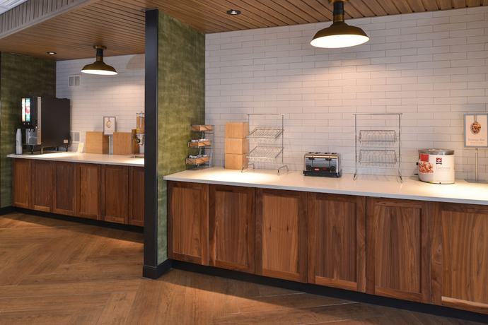 Imagen del bar/restaurante del Hotel Fairfield Inn and Suites By Marriott Columbus Grove City. Foto 4