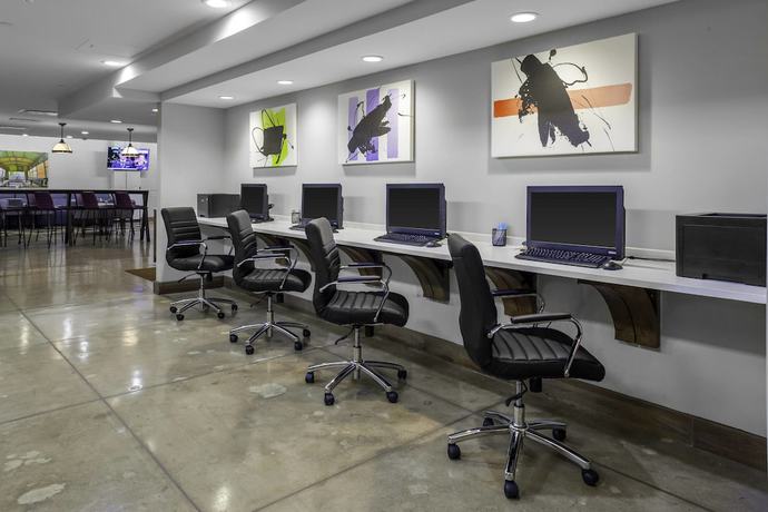 Imagen de los interiores del Hotel Fairfield Inn and Suites By Marriott Dallas Downtown. Foto 17