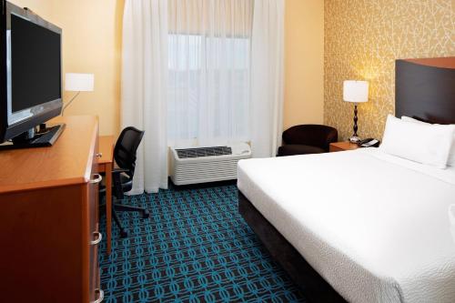 Imagen de la habitación del Hotel Fairfield Inn and Suites By Marriott Dallas Mansfield. Foto 17