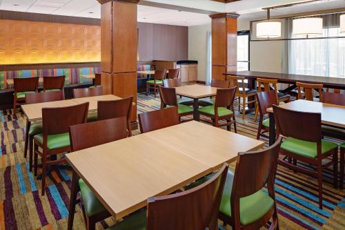 Imagen general del Hotel Fairfield Inn and Suites By Marriott Dallas Mansfield. Foto 9