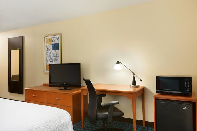Imagen de la habitación del Hotel Fairfield Inn and Suites By Marriott Dallas Mesquite. Foto 6