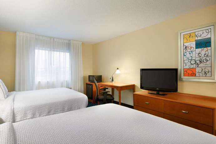Imagen de la habitación del Hotel Fairfield Inn and Suites By Marriott Dallas Mesquite. Foto 7