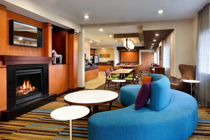 Imagen de los interiores del Hotel Fairfield Inn and Suites By Marriott Dallas Mesquite. Foto 15