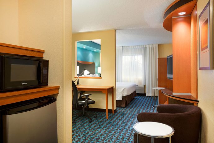 Imagen de la habitación del Hotel Fairfield Inn and Suites By Marriott Dallas Mesquite. Foto 9