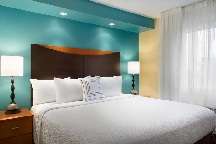 Imagen de la habitación del Hotel Fairfield Inn and Suites By Marriott Dallas Mesquite. Foto 11